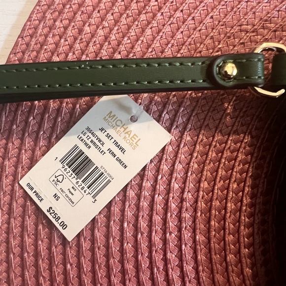 MICHAEL Michael Kors Fern Green Leather Jet Set Wristlet (NWT) - Picture 2 of 6